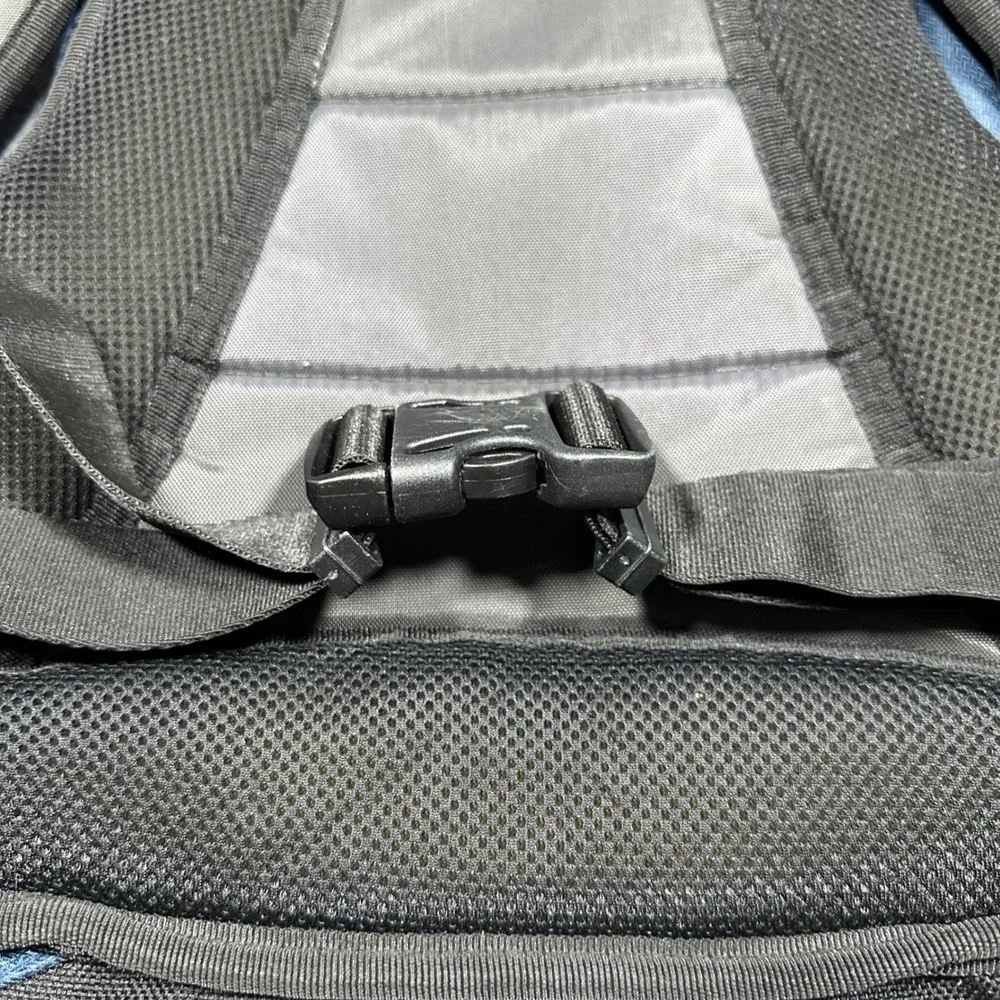 Eddie Bauer Blue Black Ripstop Hiking Backpack Daypack Padded Mesh Back Straps
